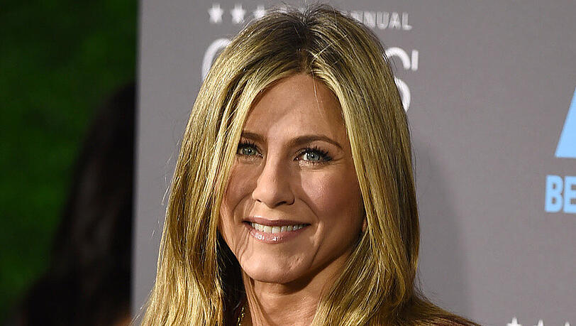 Jennifer Aniston scheint endlich über Brad Pitt hinweg zu sein Jennifer Aniston scheint endlich über Brad Pitt hinweg zu sein