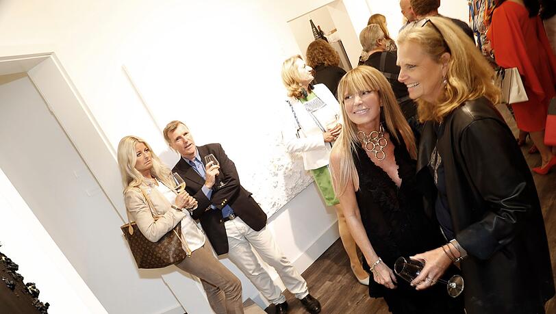 Ausstellungseröffnung von Künstlerin Casha Kellermann in der Galerie Art Signé. Ausstellungseröffnung von Künstlerin Casha Kellermann in der Galerie Art Signé.