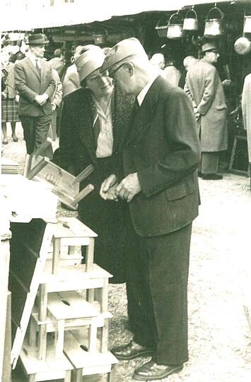 Auf der Dult 1958: "Nehmas jetzad mit oder lass mas da?"