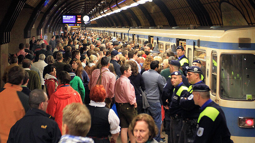 Während der Wiesn wird es voll in den U-Bahnen.