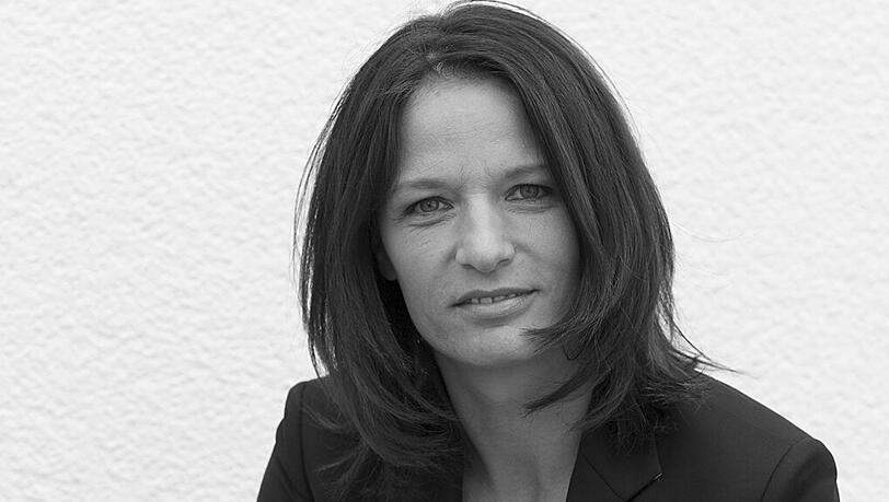 Das ZDF trauert um Jana Thiel, die am Montag den Kampf gegen den Brustkrebs verlor. Das ZDF trauert um Jana Thiel, die am Montag den Kampf gegen den Brustkrebs verlor.