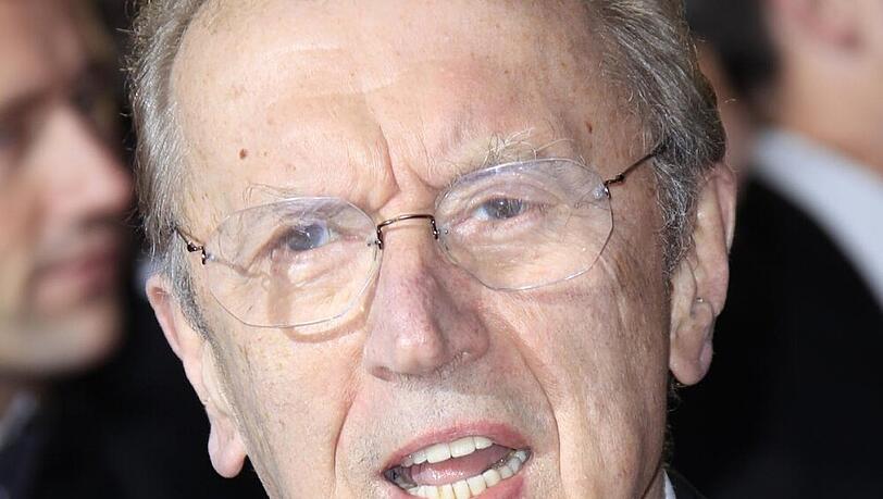 David Frost bei der Premiere von "James Bond: Skyfall" 2012 in London David Frost bei der Premiere von "James Bond: Skyfall" 2012 in London