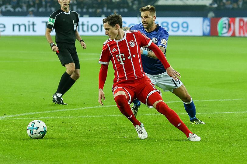 SEBASTIAN RUDY - NOTE 3: Wieder drin als Sechser, in der Thiago-Rolle im defensiven Mittelfeld. Mit Hammer-Schuss aus der Distanz, den Fährmann parierte (8.). Ein Stabilisator. Gute Übersicht, schlauer Spielaufbau.