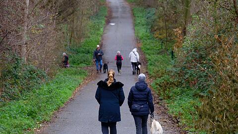Zum Wochenstart wird es in vielen Regionen Deutschlands heiter bis wolkig.