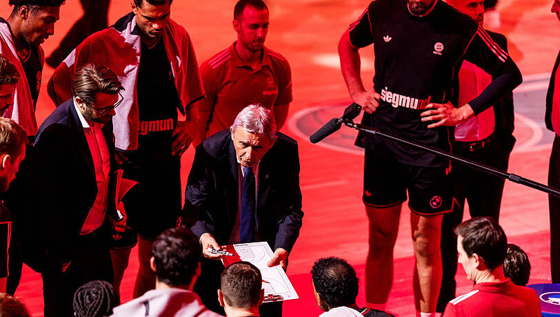 Chefcoach Svetislav Pesic hat direkt einen vollgepackten Spielplan zu bewältigen. Chefcoach Svetislav Pesic hat direkt einen vollgepackten Spielplan zu bewältigen.