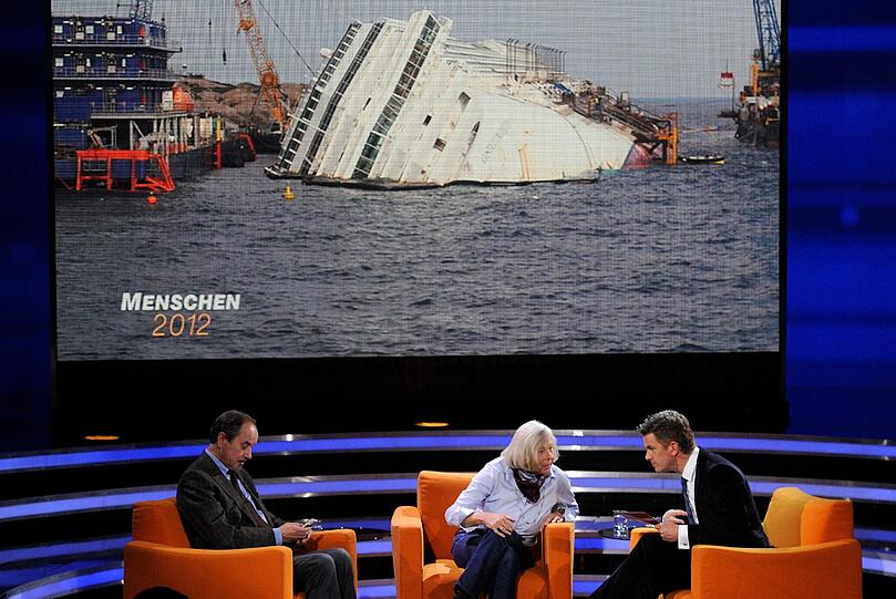 Markus Lanz unterhält sich mit den zwei Überlebenden Christine und Gerd Hammer des Kreuzfahrtschiffungluecks der "Costa Concordia".