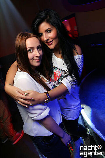 Die besten Party-Bilder vom Samstag. Hier in der Nachtgalerie.