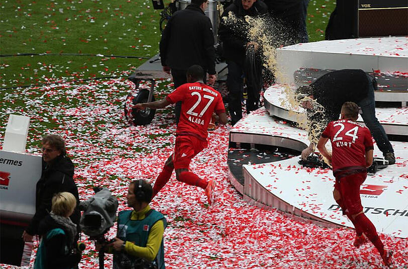 Die besten Bilder der Bayern-Meisterparty in der Allianz Arena.