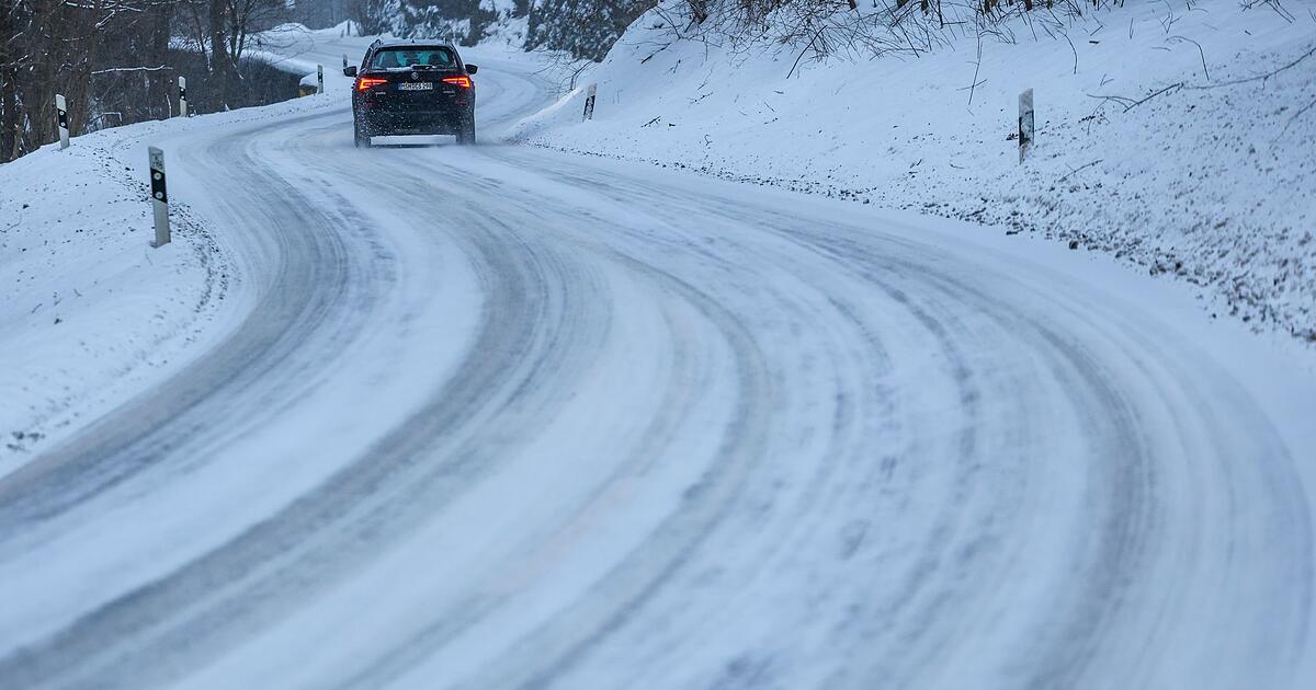 Gl-tte-und-Nebel-Autofahrer-m-ssen-weiter-aufpassen