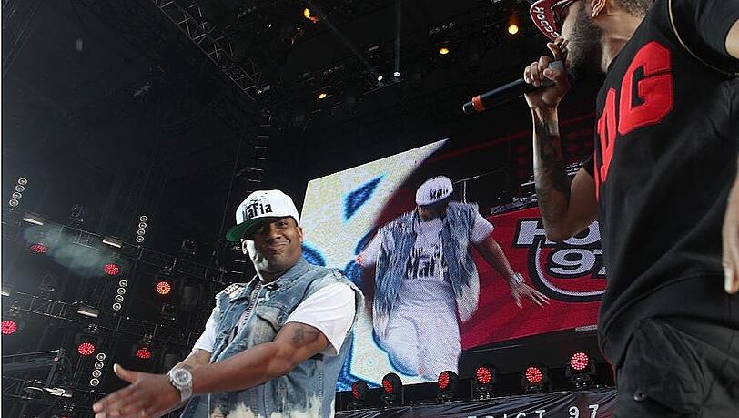 Maino bei einem Auftritt während des Summer Jam in New Jersey Maino bei einem Auftritt während des Summer Jam in New Jersey
