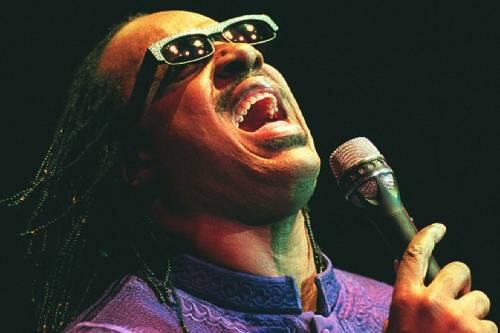 Stevie Wonder etwa wirkt beruhigend und gefällt auch den Kleinen.