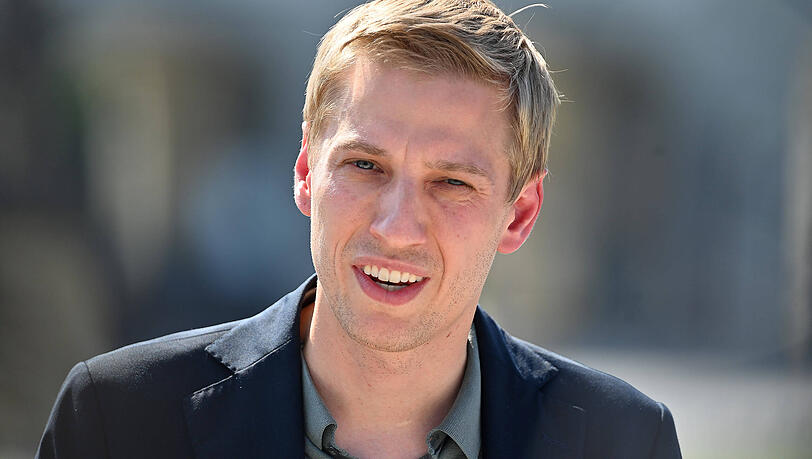 Dominik Krause. Dominik Krause.