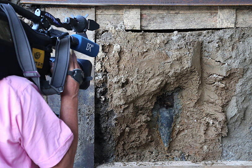 Alarm in Teisendorf: Ein verdächtiger Gegenstand sorgte an einer Baustelle für Aufregung. Eine Bombe? Der Kampfmitteldienst gab aber Entwarnung.