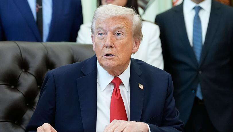 US-Präsident Trump geht nicht davon aus, dass die neuen, von ihm forcierten Zölle gegen China für die Wirtschaft haltbar sind. (Archivfoto) US-Präsident Trump geht nicht davon aus, dass die neuen, von ihm forcierten Zölle gegen China für die Wirtschaft haltbar sind. (Archivfoto)