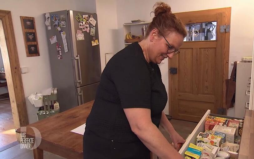 "Ich bin halt chaotisch": Yvonne (53) ist (allzu) selbstkritisch. "Ich bin halt chaotisch": Yvonne (53) ist (allzu) selbstkritisch.