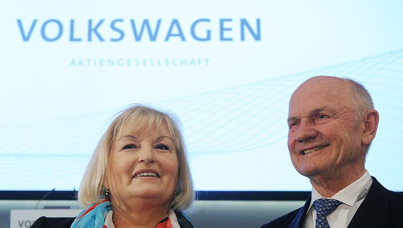 Nach dem Machtkampf bei VW sind Ursula und Ferdinand Piëch aus dem VW-Aufsichtsrat zurückgetreten. Nach dem Machtkampf bei VW sind Ursula und Ferdinand Piëch aus dem VW-Aufsichtsrat zurückgetreten.