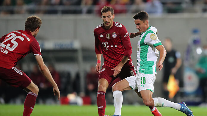 Der FC Bayern gewinnt in Fürth mit 3:1.