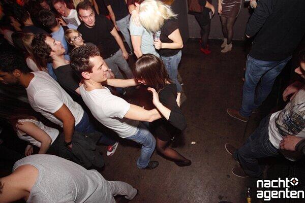Die Party im Crux war "Nice!", einige der Dance-Moves waren eher "Crazy!" Mehr Bilder unter: www.nachtagenten.de