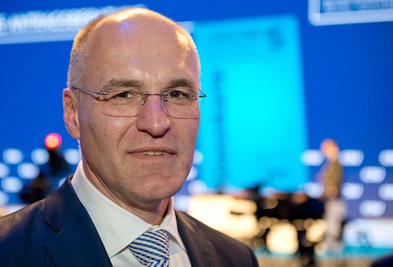 Augsburgs Oberbürgermeister Kurt Griebl möchte den Auftritt von AfD-Chefin Frauke Petry im Rathaus der Stadt verhindern.