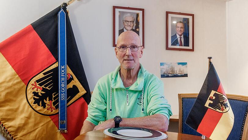 Nach knapp 39 Jahren verl&auml;sst Chef-Stewart Burkhart Kempcke die "Gorch Fock".