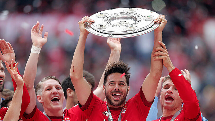 Claudio Pizarro: So feierte er im Mai die Meisterschaft mit dem FC Bayen. Claudio Pizarro: So feierte er im Mai die Meisterschaft mit dem FC Bayen.