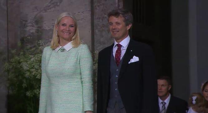 Taufpaten Teil II: Kronprinzessin Mette-Marit von Norwegen und Kronprinz Frederik von Dänemark.