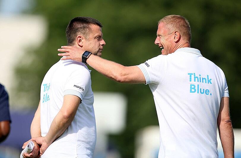 Glaubt weiter an die Stärker der Löwen: Co-Trainer Thomas Kupper, hier mit Trainer Torsten Fröhling.
