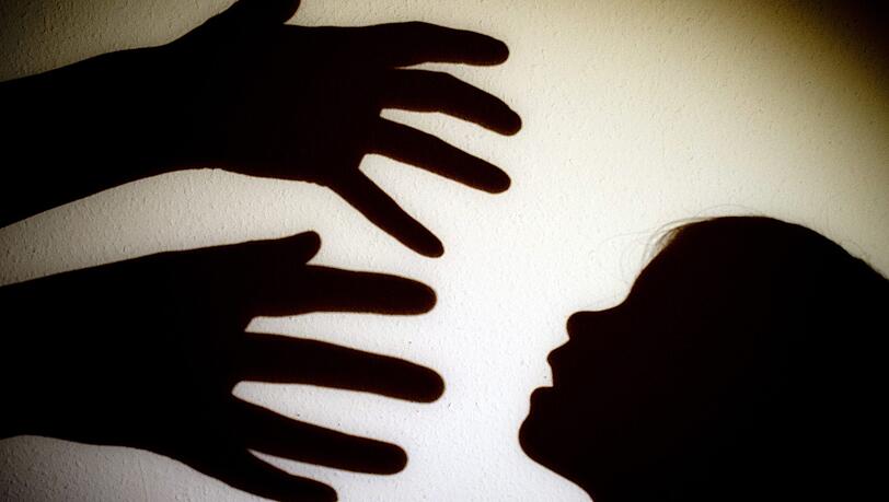 Immer mehr Kleinstkinder tauchen in Pornofilmen im Darknet auf. (Symbolbild) Immer mehr Kleinstkinder tauchen in Pornofilmen im Darknet auf. (Symbolbild)