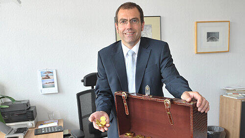 Unverhoffter Geldsegen für Nürnbergs Kämmerer Harry Riedel (SPD).