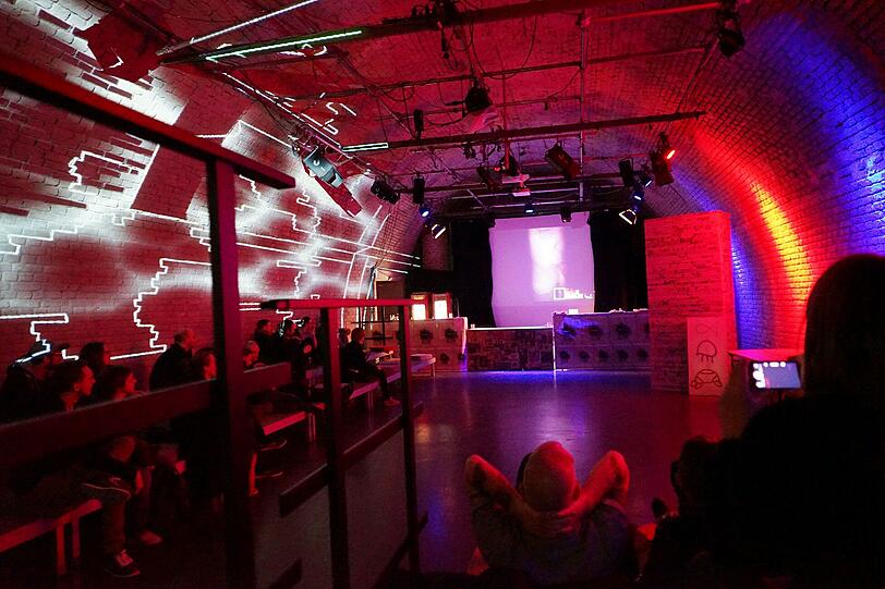 Die 17. Lange Nacht der Musik: Musik und Tanz in 100 verschiedenen Lokalitäten.