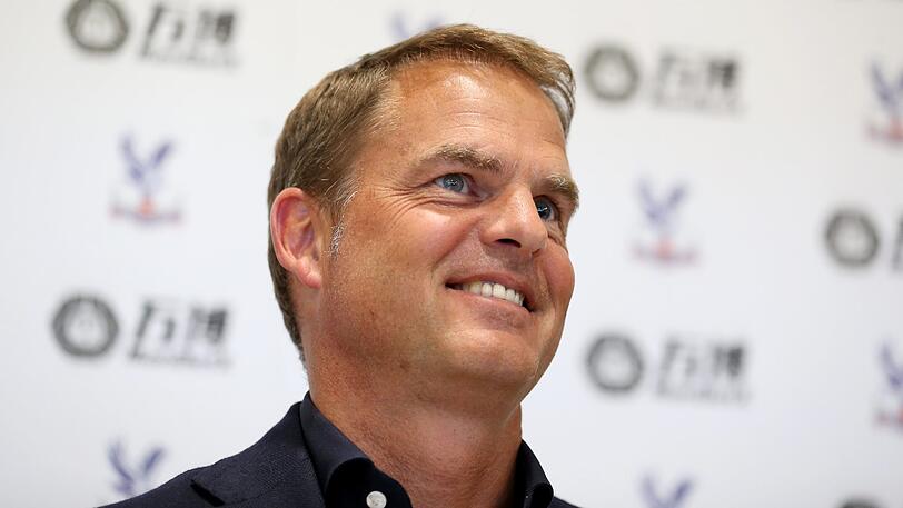 Bei Crystal Palace ist Frank de Boer Nachfolger des Engländers Sam Allardyce, der nach der EM 2016 zunächst kurzzeitig englischer Nationaltrainer war.