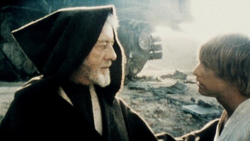 Alec Guinness (links) spielte in der "Original"-Trilogie Obi-Wan Kenobi, den Lehrmeister von Mark Hamills Luke Skywalker.