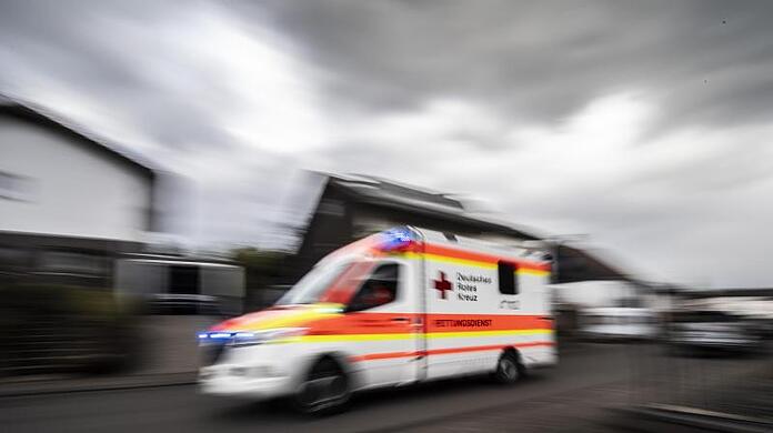 Der Junge wurde schwer verletzt. (Symbolbild)