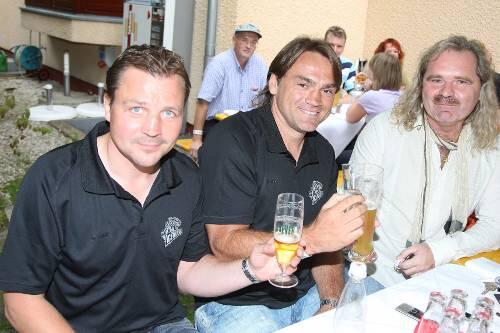 Die Macher der neuformiertenn Ice Tigers: Trainer Andreas Brockmann, Manager Lorenz Funk junior und Hauptsponsor Thomas Sabo (von links).