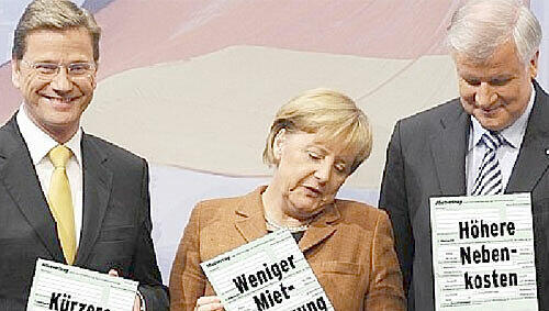 Für Mieter ist der Koalitionsvertrag von Guido Westerwelle (FDP), Angela Merkel (CDU) und Horst Seehofer (CSU) ein Horror-Werk: Auf sie kommt jede Menge Ärger zu. Für Mieter ist der Koalitionsvertrag von Guido Westerwelle (FDP), Angela Merkel (CDU) und Horst Seehofer (CSU) ein Horror-Werk: Auf sie kommt jede Menge Ärger zu.