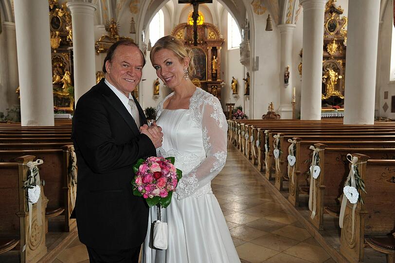 Die Traumhochzeit von Star-Koch Winkler und seiner Denise - sehen Sie hier die wunderschönen Bilder aus dem zugeschneiten Aschau.