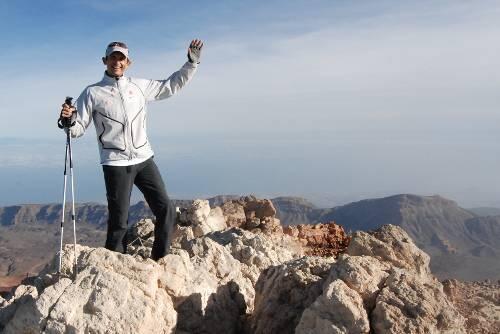 Geschafft: Michael Teuber auf der Spitze des Vulkans &bdquo;El Teide&ldquo; auf Teneriffa.