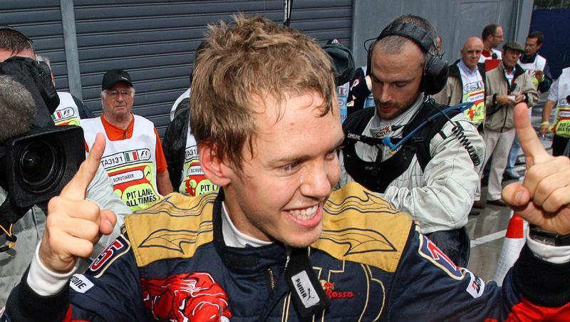 Sebastian Vettel dirigiert spätestens seit seinem Triumph von Monza auch die anderen deutschen Formel-1-Fahrer. Sebastian Vettel dirigiert spätestens seit seinem Triumph von Monza auch die anderen deutschen Formel-1-Fahrer.