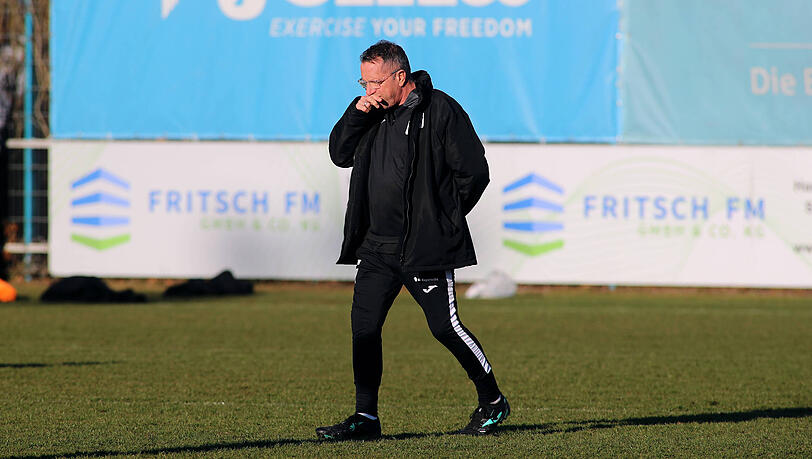 Will sich an die Aufstiegspl&auml;tze ranrobben: Coach Markus Kauczinski.