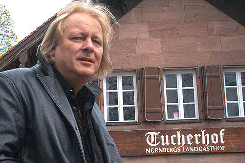 Mit seiner Ex-Frau bewirtschaftete Jürgen N. über den zehn Jahre den Tucherhof nahe des Flughafens.