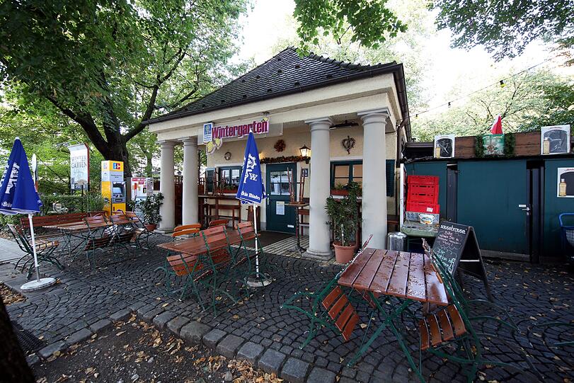 Heißt Wintergarten, ist aber ein legendärer Sommerbiergarten.