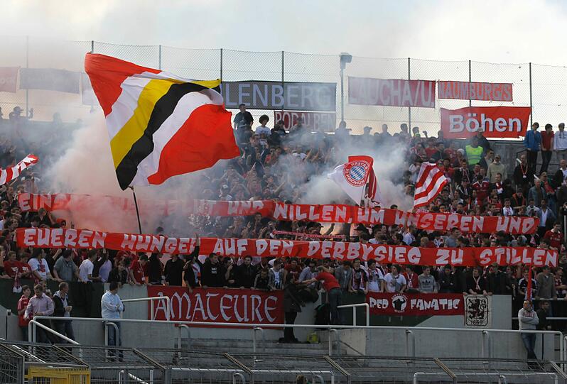 Nicht von Seiten der Fans war im Grünwalder Stadion ganz schön viel los: