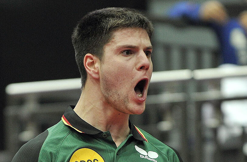 Dimitrij Ovtcharov hat mit einem souveränen 4:0-Sieg über den Rumänen Constantin Cioti den zweiten Durchgang in der Hauptrunde erreicht.