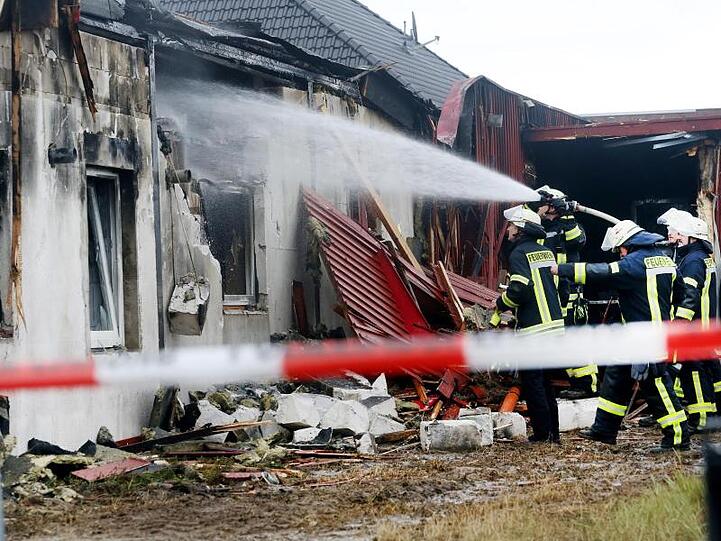 Das Clubhaus wurde durch das Feuer vollständig zerstört.