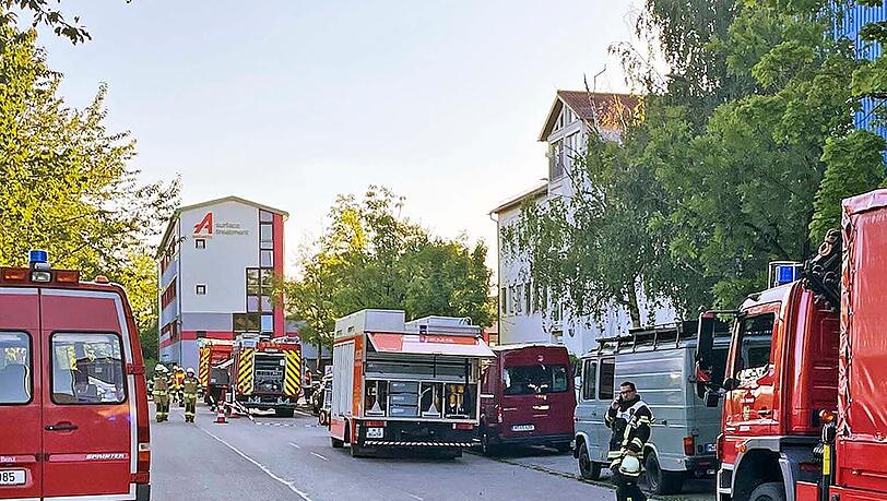 183 Einsatzkräfte waren am Montagabend vor Ort.