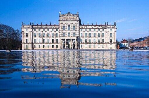 Drohen hier leere Räume und Wände: Schloss Ludwigslust in Mecklenburg-Vorpommern