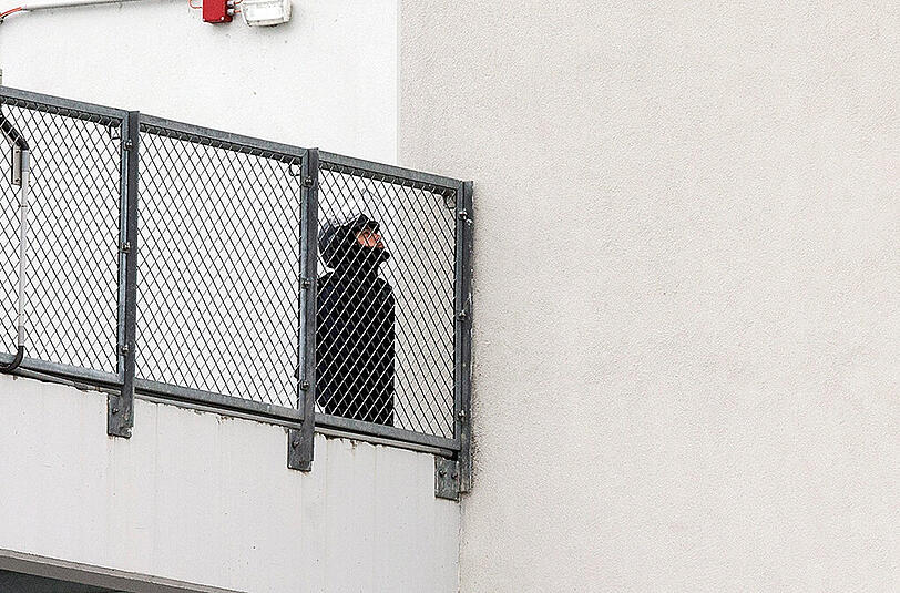 Überwachungskameras sollen aufgenommen haben, wie die Täter die Einkaufsmeile betraten.