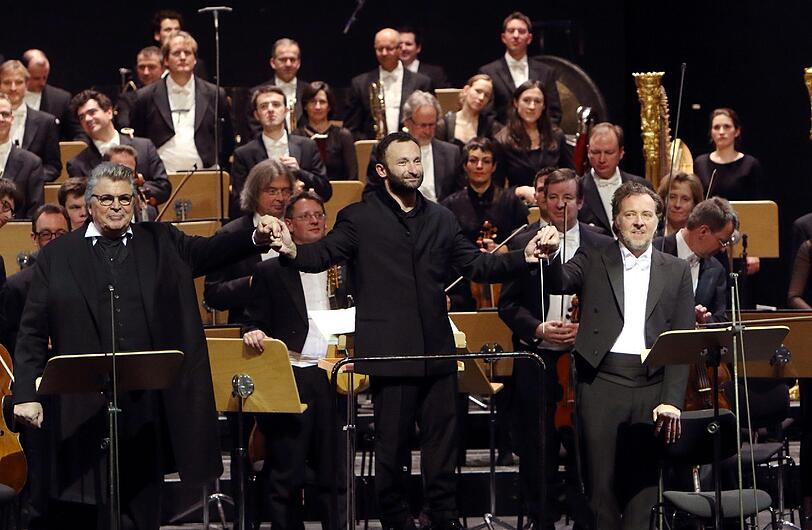 Peter Seiffert, Kirill Petrenko und Christian Gerhaher nach dem "Lied von der Erde" im Nationaltheater.