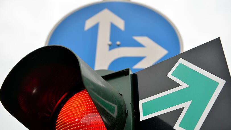 Solche Grünpfeile sollte es in München an viel mehr Kreuzungen geben, das fordert die CSU im Stadtrat.