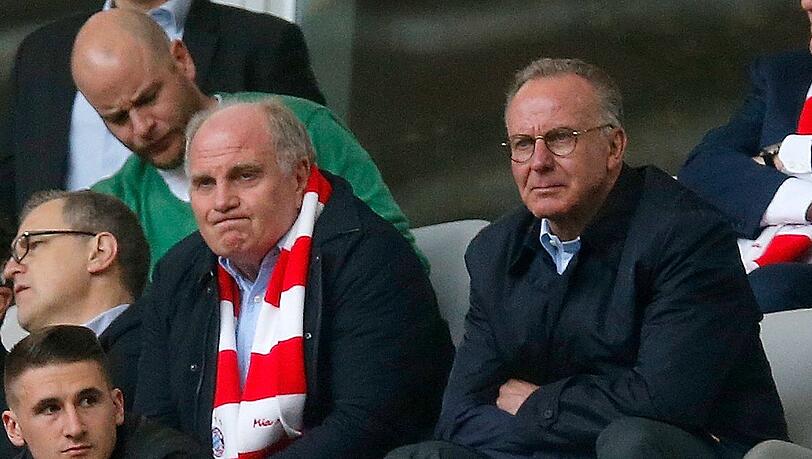 Solidarisieren sich mit Dietmar Hopp: Uli Hoeneß (l.) und Karl-Heinz Rummenigge. Solidarisieren sich mit Dietmar Hopp: Uli Hoeneß (l.) und Karl-Heinz Rummenigge.